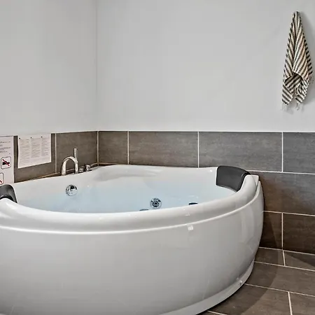 度假居 Pet Friendly In With Wifi Tranekær